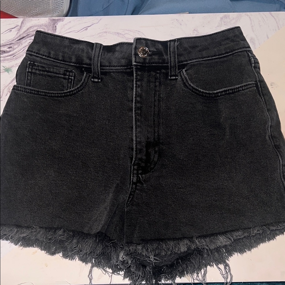 Hollister black Jean shorts ultra high rise mom short 3 inches